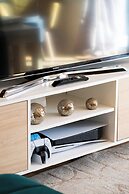 Brightleap Apartments - Hopton House
