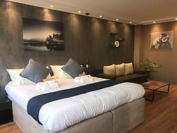 Mike's Four - Hostel