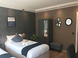 Mike's Four - Hostel