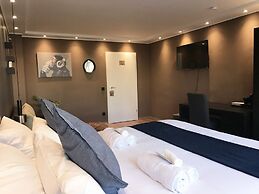 Mike's Four - Hostel