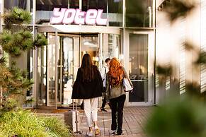 YOTEL Amsterdam