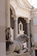 The Suites at Central Split