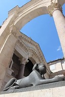 The Suites at Central Split