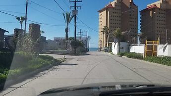 De Alamo Hostile - Hostel