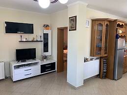 A 3-floor Building With 4 Bedroom, Near Beach