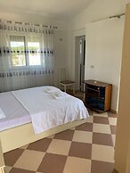 A 3-floor Building With 4 Bedroom, Near Beach