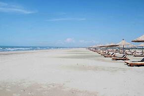 A 3-floor Building With 4 Bedroom, Near Beach