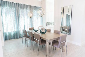 The Bear's Den Resort Orlando