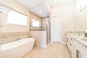 The Bear's Den Resort Orlando