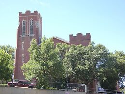 The Medicine Hat Villa