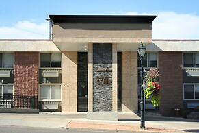 The Medicine Hat Villa