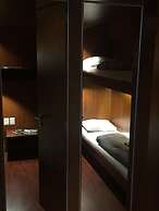 Onkel Inn Airport Sleepbox