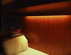 Onkel Inn Airport Sleepbox