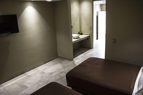 Hotel Luna Inn