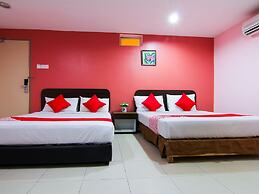 OYO 11343 Hotel Putra Iskandar