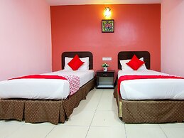 OYO 11343 Hotel Putra Iskandar
