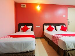 OYO 11343 Hotel Putra Iskandar
