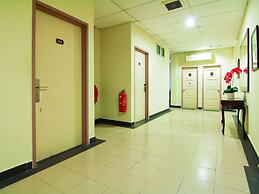 OYO 11343 Hotel Putra Iskandar