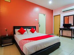 OYO 11343 Hotel Putra Iskandar