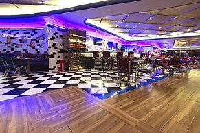 Central Park Reef Resort