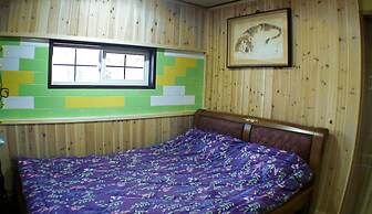 Tongyeong The Sea and The Poet Pension