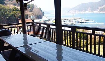 Tongyeong The Sea and The Poet Pension