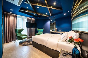 Hotel the Castle Sincheon