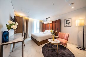 Hotel the Castle Sincheon