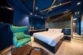 Hotel the Castle Sincheon