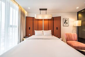 Hotel the Castle Sincheon