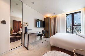 Hotel the Castle Sincheon