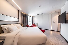 Hotel the Castle Sincheon