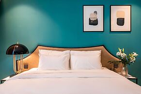 Hotel the Castle Sincheon