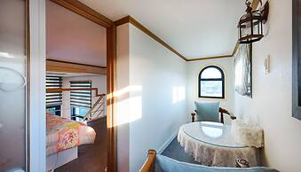 Tongyeong Honey Spa Pension