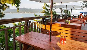 Tongyeong Honey Spa Pension