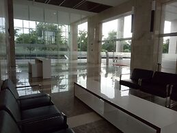 Scenic Valley Apartment