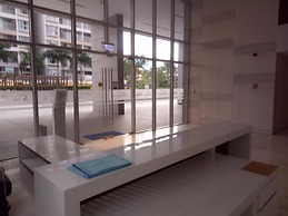 Scenic Valley Apartment