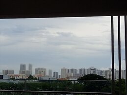 Scenic Valley Apartment