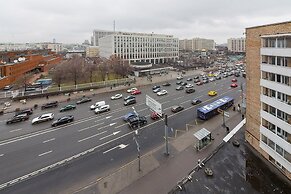 Day&Night Apartments - Oktyabrskaya