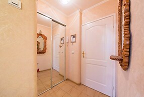 Day&Night Apartments - Oktyabrskaya