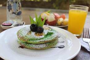 Summer Homestay Bali