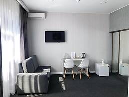 Medelean Hotel - Hostel