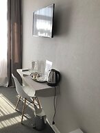 Medelean Hotel - Hostel