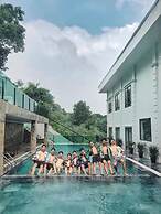 Lakeside Dailai Hotel