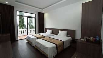 Lakeside Dailai Hotel