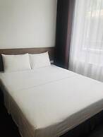 Lakeside Dailai Hotel