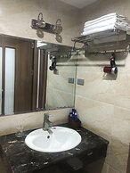 Lakeside Dailai Hotel