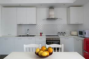 AM Suite with Terrace by Wonderful Italy