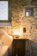 Stylish house in front of Casa Professa