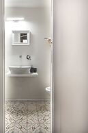 Stylish house in front of Casa Professa